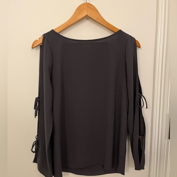 Aritzia Wilfred Pozzi Blouse with Tie Details - Picture 1 of 5